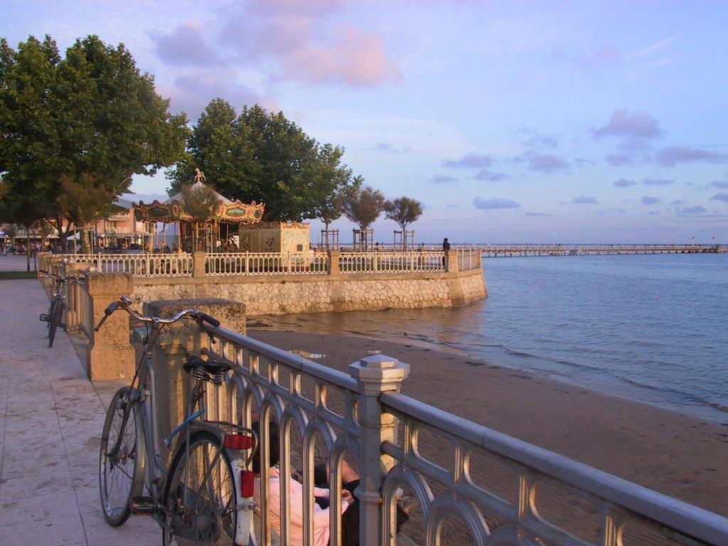 Villa Robert Shumann, A 700 M De La Plage Andernos-les-Bains Pokoj fotografie